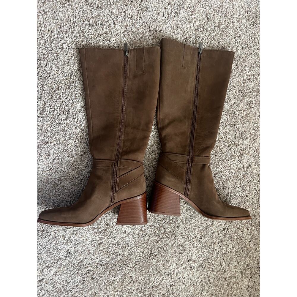 New Vince Camuto Wide Calf Tall Boots Square Toe 9.5 Mink Suede Prep Chunky Heel - Picture 6 of 7